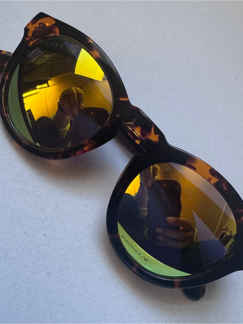 DIFF Round Tortoiseshell Sunglasses with Mirrored Lenses